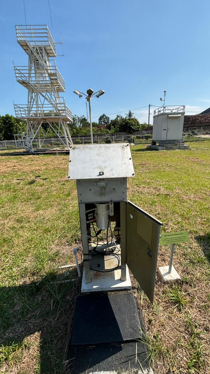 High Volume Air Sampler (HVAS)